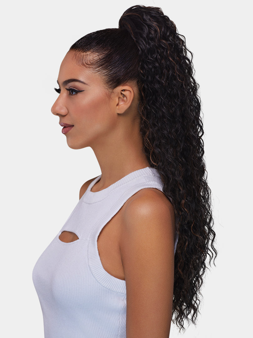 Saemoshi 25" Drawstring Ponytail - Beach Curl — view