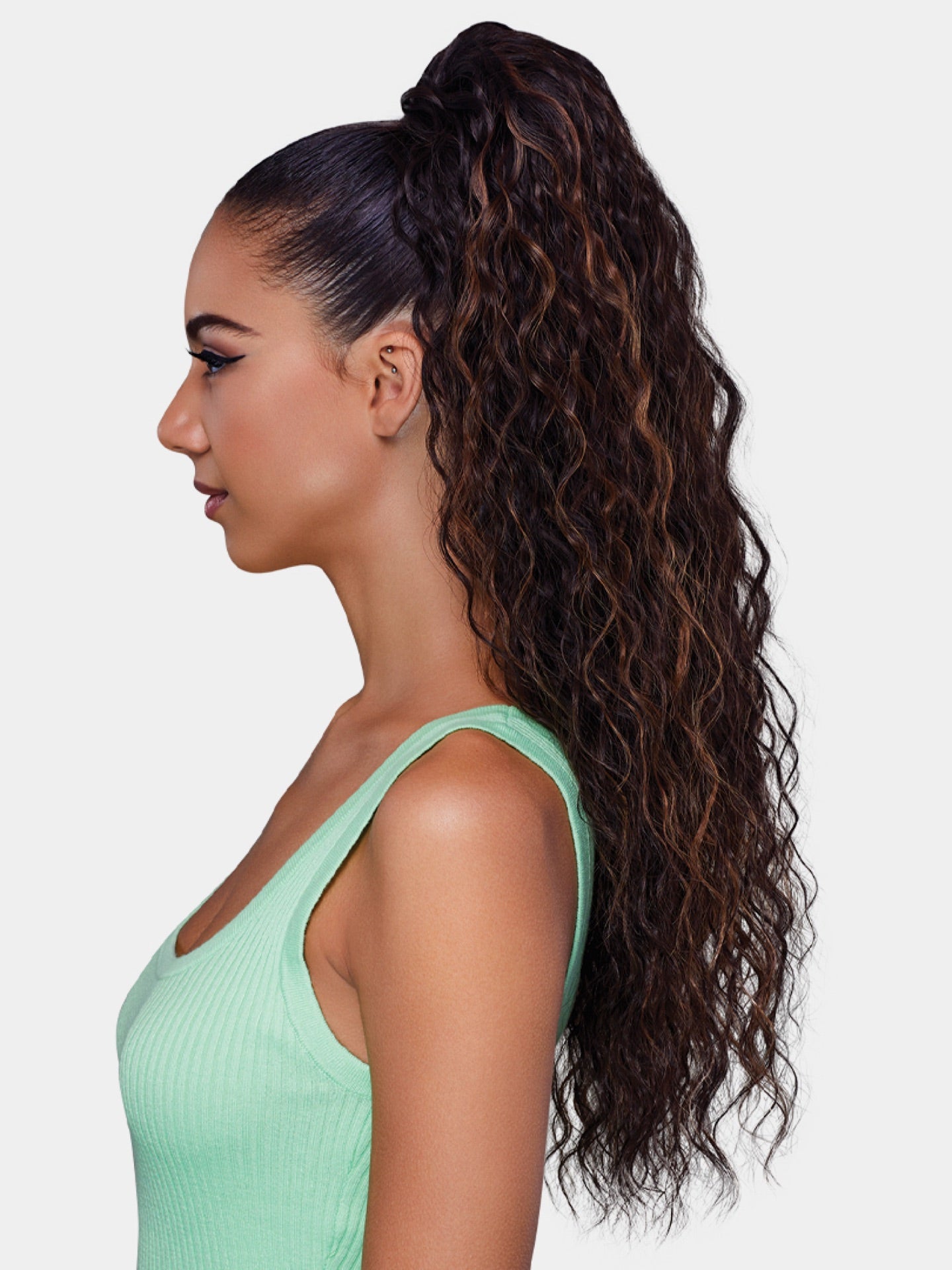 Saemoshi 27" Drawstring Ponytail - Loose Wave — view
