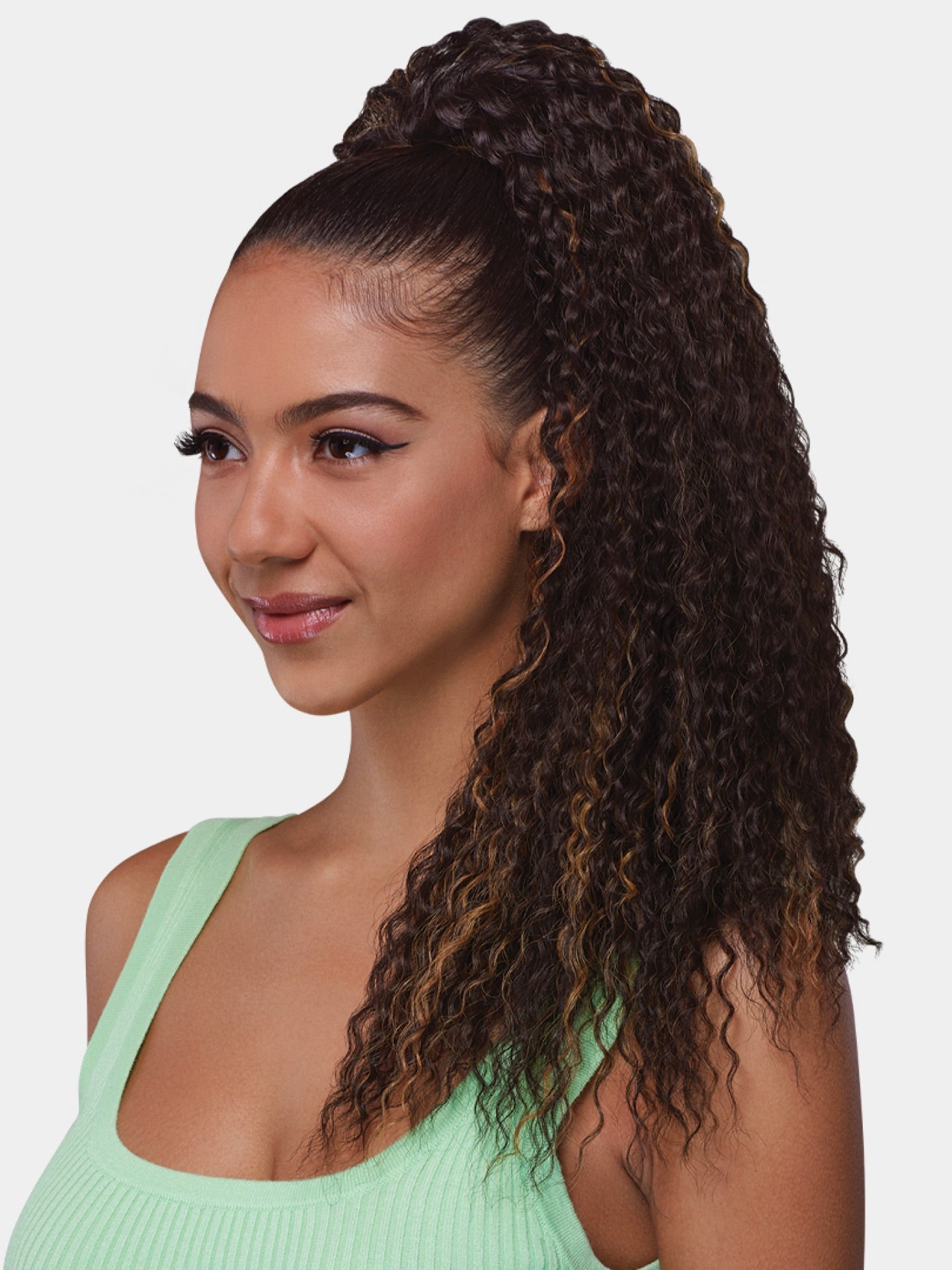 Saemoshi 21" Drawstring Ponytail - Straw Curl — view